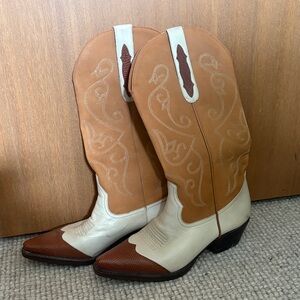 Nine West Tan and Cream cowboy Boots